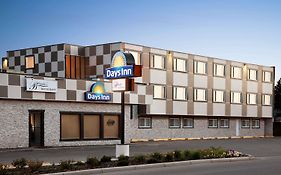 Days Inn By Wyndham Sylvan Lake